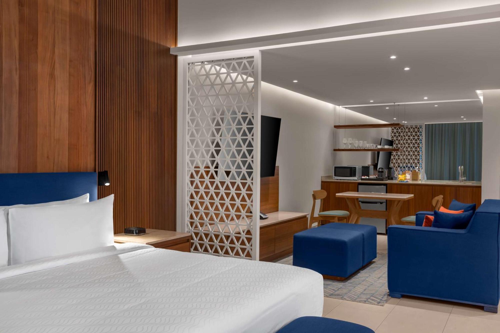 Hilton Cancun Mar Caribe All-Inclusive Resort ภายนอก รูปภาพ